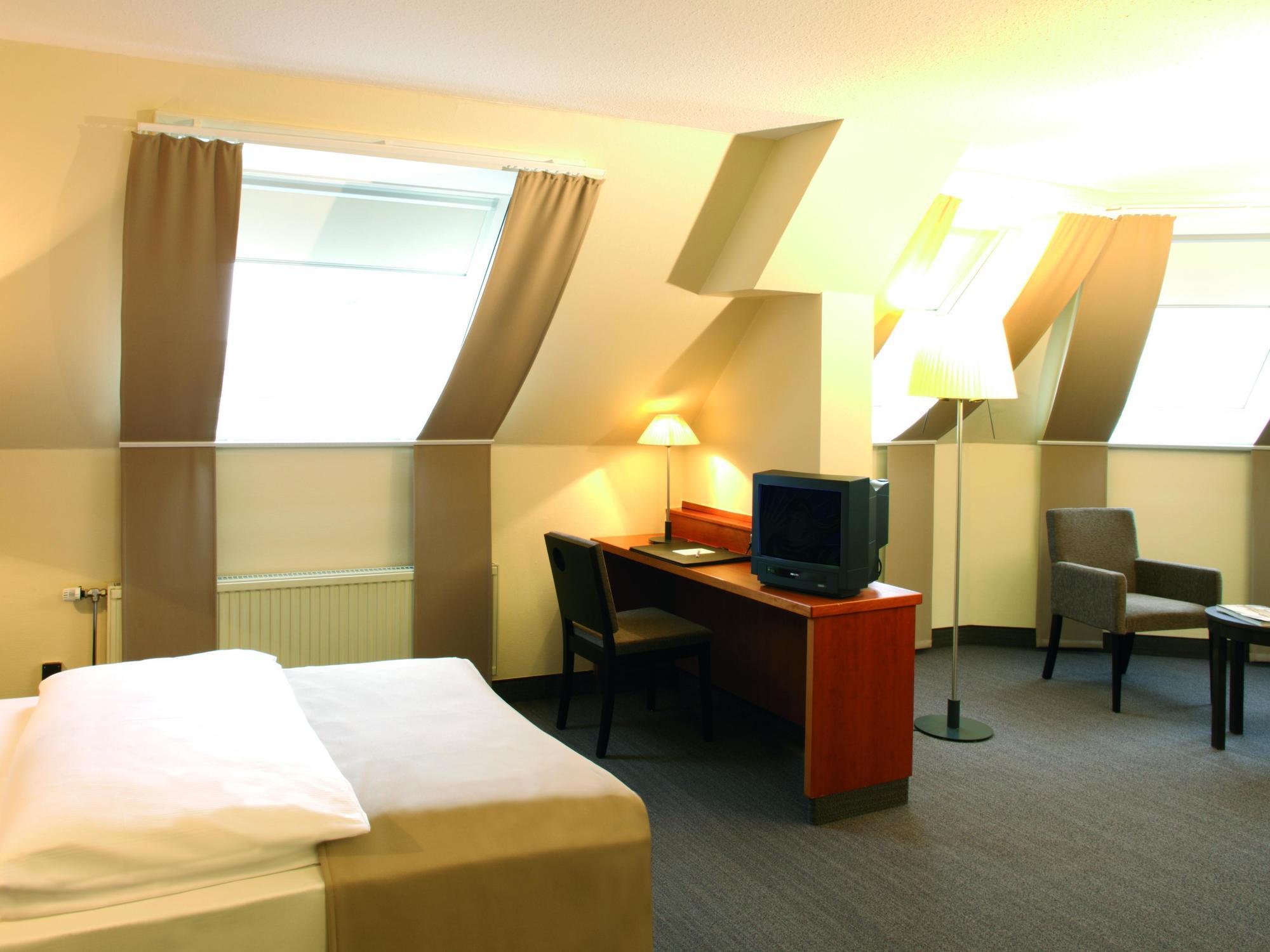 Spark By Hilton Stuttgart Sindelfingen Buitenkant foto